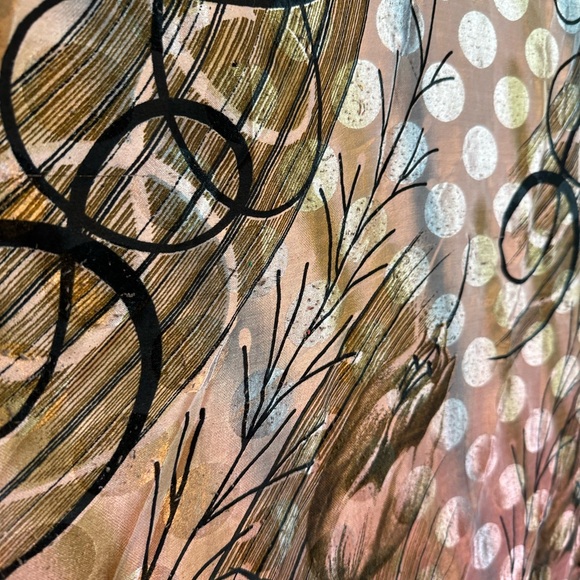 Elegant Gold and Black Midi Skirt - Picture 4 of 7